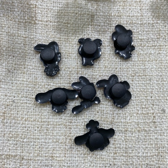 My Melody Sanrio Croc Charm Show Decoration Set of 7 - Picture 3 of 3